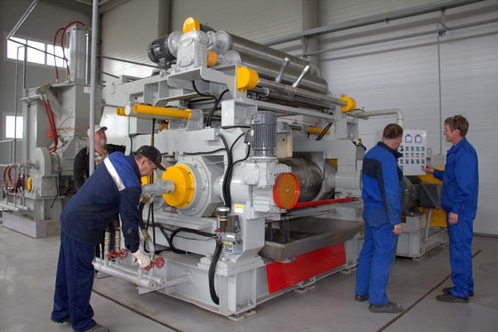 ซื้อ โรงผสมยางแบบเปิดอัตโนมัติ 15kw สองโรงสีม้วนสำหรับการผสมยาง online manufacture