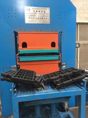 ซื้อ เครื่องหลอมโลหะหน้าจอยางสำหรับการทำเหมืองตาข่ายยาง online manufacture