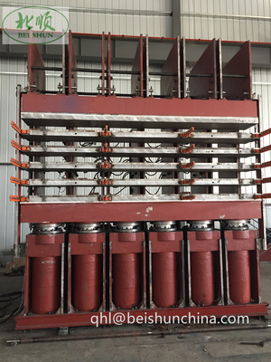 ซื้อ SGS PLC Hydraulic Vulcanizing Press สําหรับการผลิตรถบรรทุก online manufacture