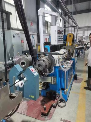 ราคาดี XJW-90 ยาง Extruder และอากาศร้อนกล่อง Vulcanization สําหรับอุปกรณ์การผลิตเชือกยาง ออนไลน์