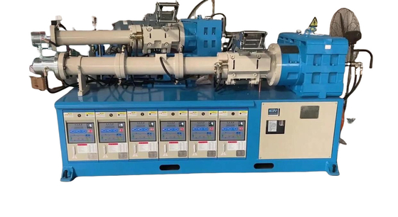 PLC อัตโนมัติควบคุมอุณหภูมิอาหารเย็น ซิลิโคน Extruder / ยาง Extruder สําหรับสามารถผลิตซิลิโคนสตรีป ยาง Wipers
